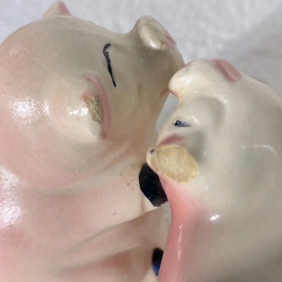 Vintage Ceramic Pigs Salt & Pepper Shakers - Picture 7 of 10